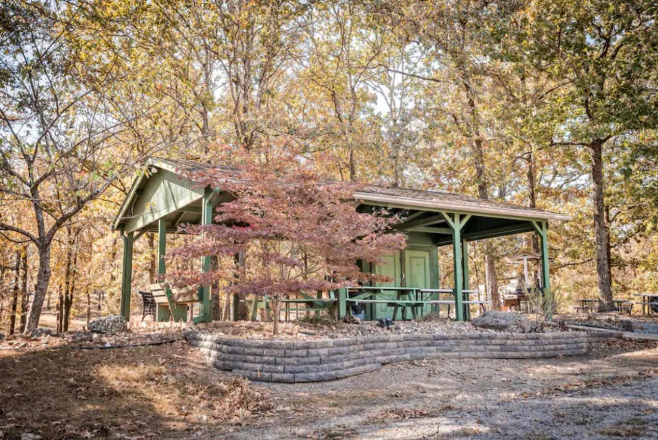 Resort Home On Half A Wooded Acres Sleeps Up To 14 Firepit For Smores Хот-Спрингс Экстерьер фото